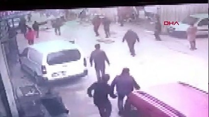 Hurda deposundaki korkutan patlamada 3 kişi yaralandı