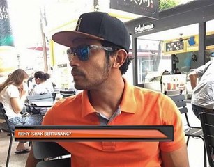 Remy Ishak bertunang?