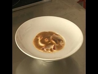 L'atelier des Chefs : le gratin de pêche au jus de framboises et calisson d'Aix