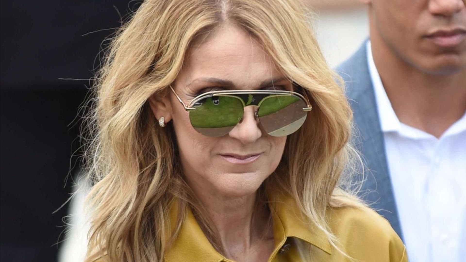 Céline Dion en combinaison transparente prouve qu'elle est toujours aussi  sexy - Vidéo Dailymotion