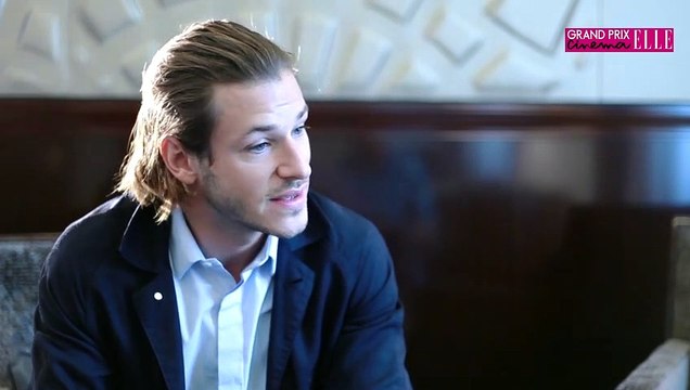 Gaspard Ulliel en Saint Laurent : Louis Garrel embrasse très bien !