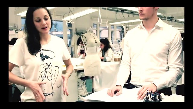 Exclu : Marion Cotillard nous emmène dans les ateliers Dior