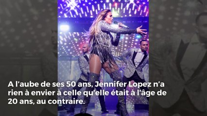 Jennifer Lopez : elle dévoile sa plastique incroyable dans une robe peu couvrante