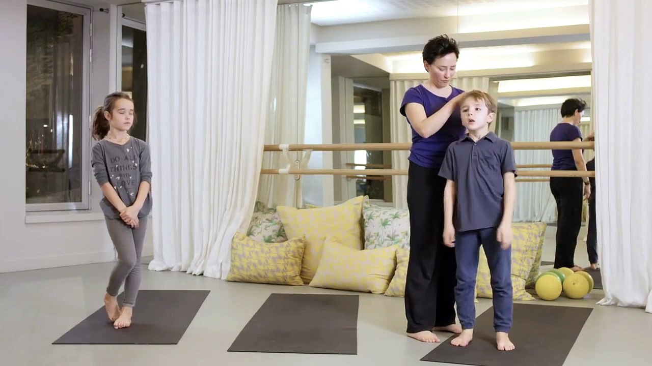Le yoga pour stimuler la créativité des enfants