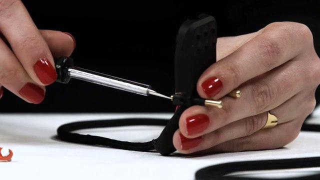 DIY déco : comment fabriquer une lampe murale minimaliste