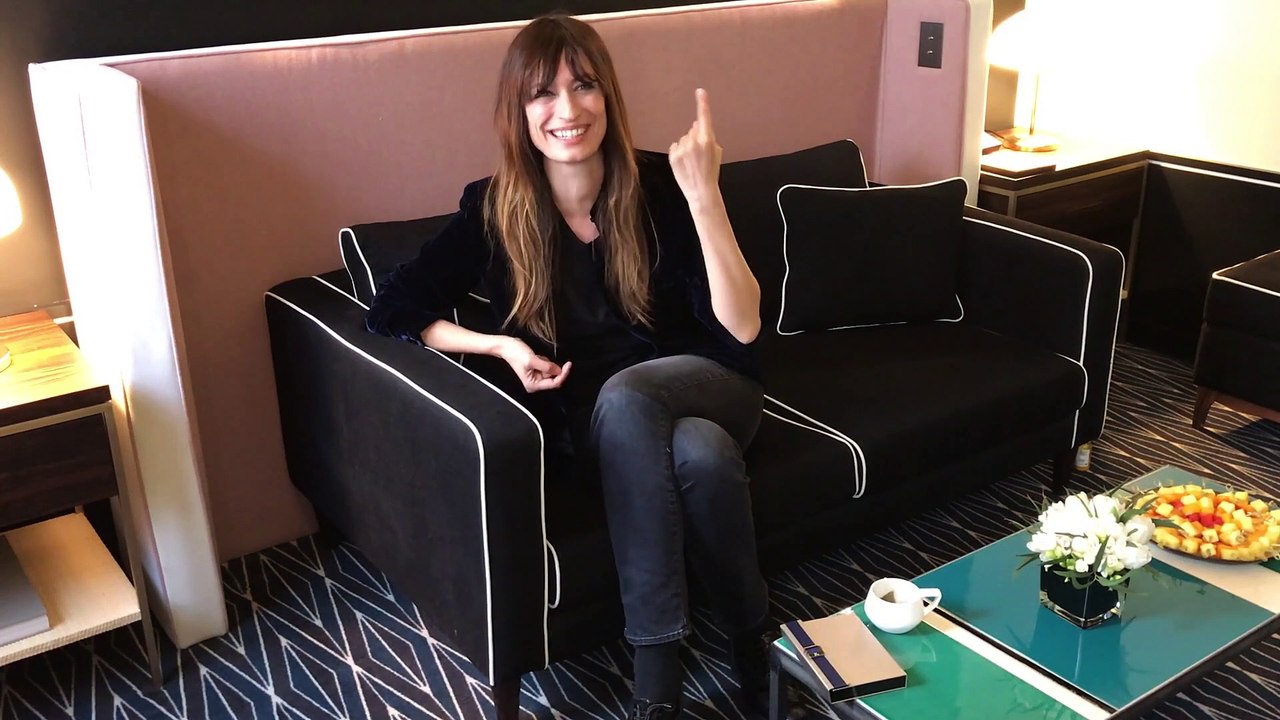 Caroline de Maigret : « Dans le miroir je me vois moi avec le temps qui passe et c’est bien »
