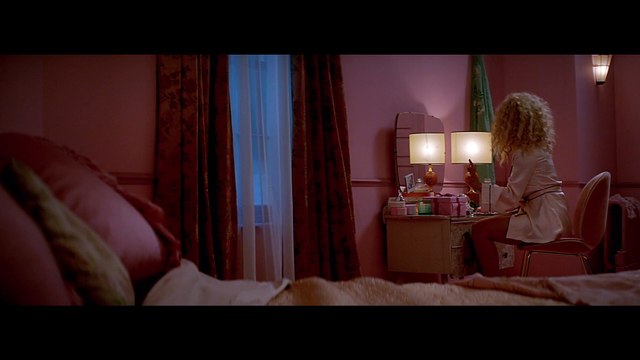 Juno Temple, star de la campagne de Noël d'Agent Provocateur