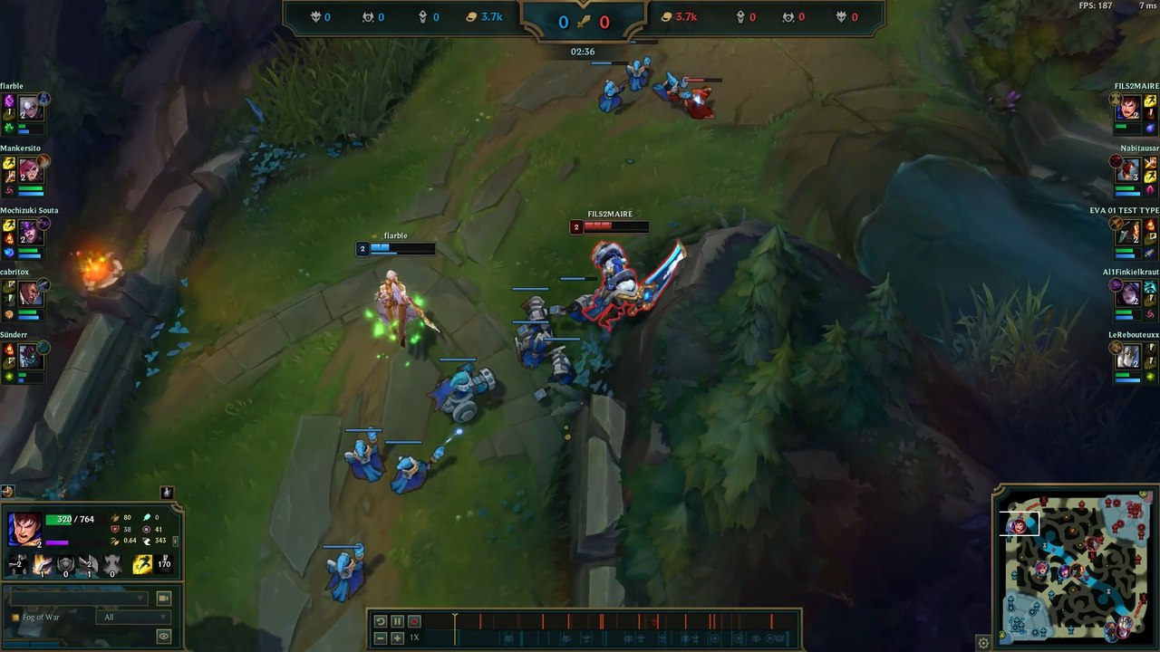 O minion block em Garen que quase o eliminou do jogo em League of Legends