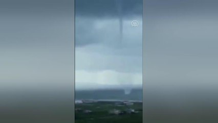 Akdeniz'de oluşan hortum Hatay'dan görüntülendi