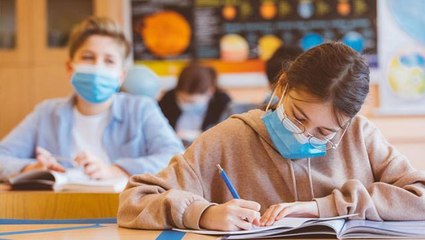 Son Dakika: Uçak, otobüs, tiyatro, sinema, sağlık kuruluşları ve sınıflarda maske kullanımına devam edilecek