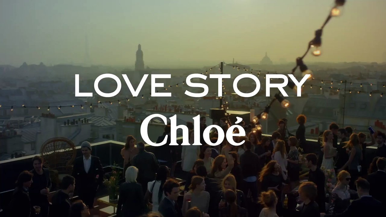 La campagne de Love Story Eau Sensuelle de Chloé avec Clémence Poésy