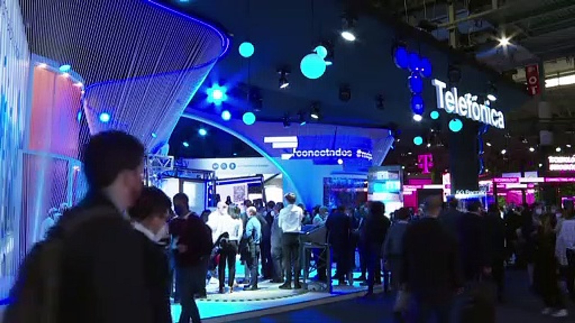 ⁣Массовый исход бизнеса из России