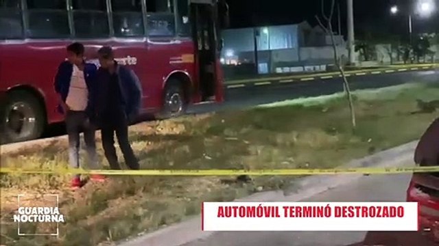 Aparatoso percance vial sobre Periférico Norte a la altura de la Cruz Verde Planetario