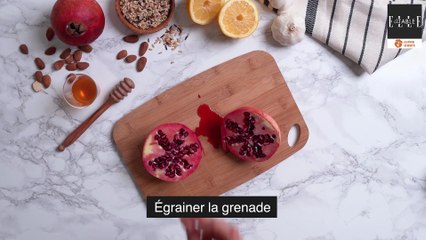 Salade de riz sauvage, grenade, feta et crevettes sautées