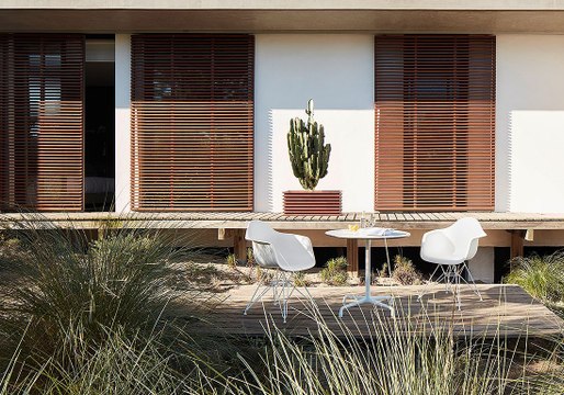 Design Iconique : La chaise DAR de Vitra par Eames