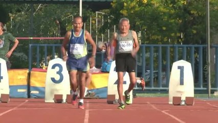 Con 102 años un atleta tailandés sigue batiendo récords