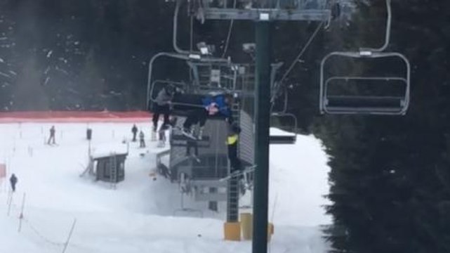 These Skiers Did Something Amazing to Save an 8-Year-Old Who Was Hanging From a Chairlift