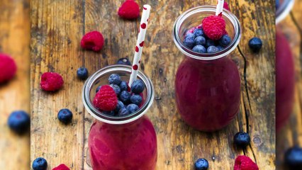 Smoothie aux fruits rouges