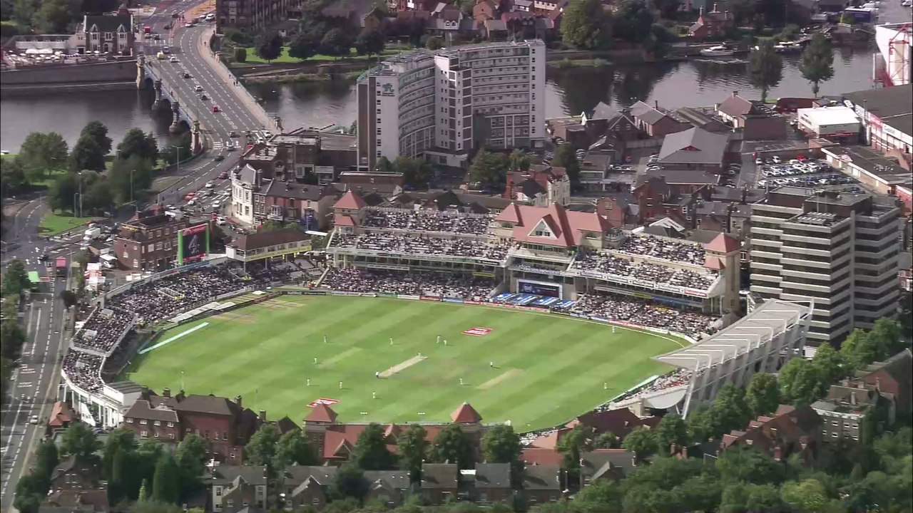 Im Stadion: Zuschauerin erlebt die peinlichste Situation ihres Lebens, aber sie reagiert genial