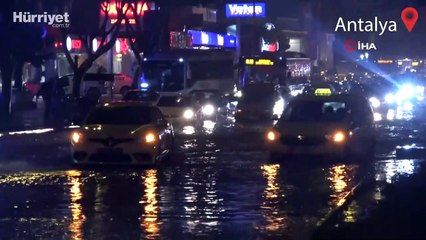 Antalya'da şiddetli yağış