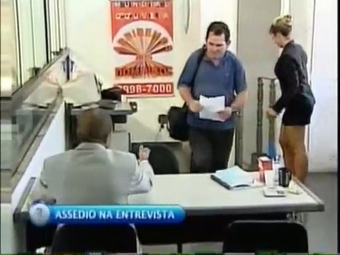 Assédio na Entrevista Pegadinha com Vivi Fernandez Programa Silvio Santos