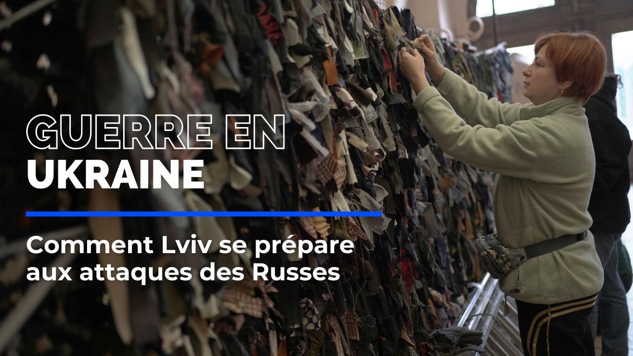 Une bibliothèque de Lviv se transforme en atelier de guerre