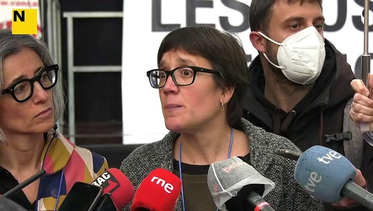 Barcelona clama contra la guerra a Ucraïna: "La pau és el camí"