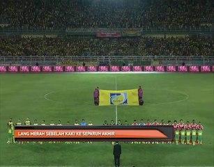 Lang Merah sebelah kaki ke separuh akhir