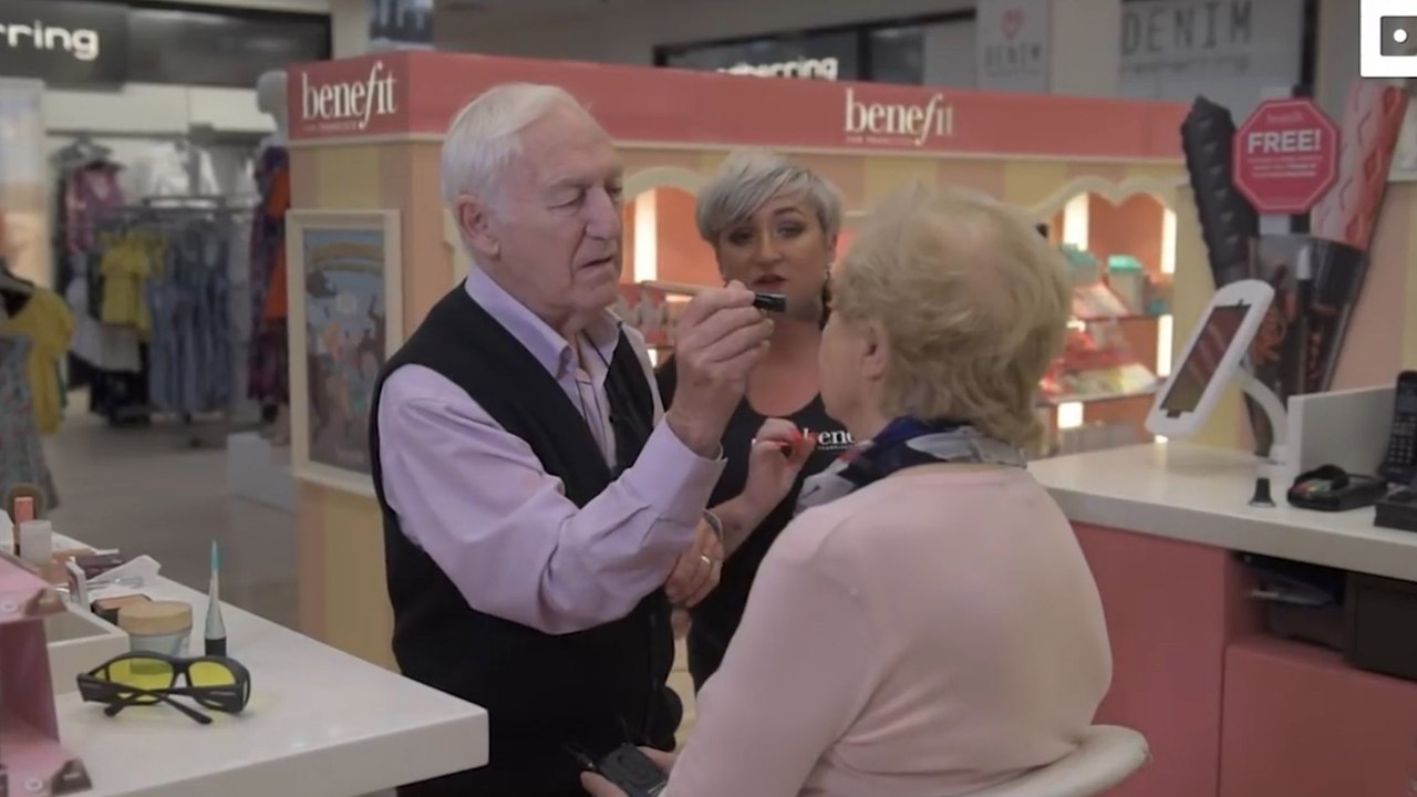 84-Year-Old Man Became A Makeup Artist For The Most Beautiful Reason