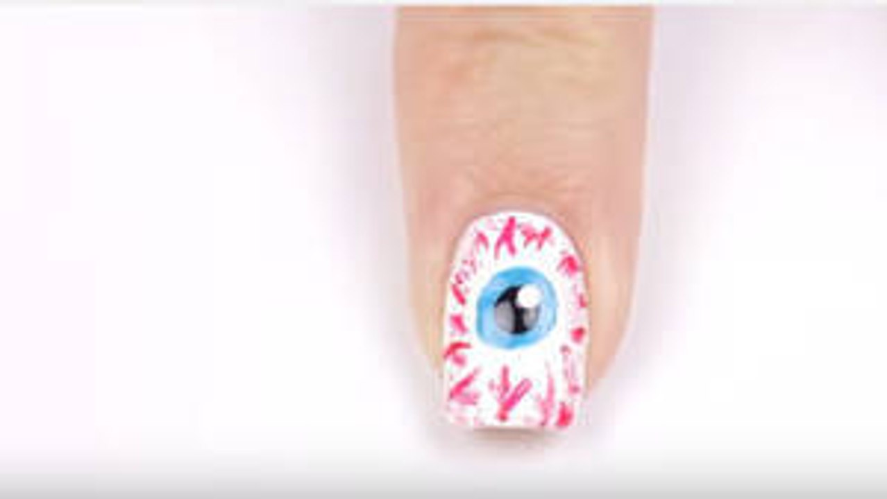 Halloween- Nail Art: So setzt du deine Fingernägel gekonnt in Szene