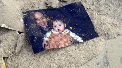 He Found This Photo in the Wreckage of 9/11 – 15 Years Later He Finally Discovered the Truth