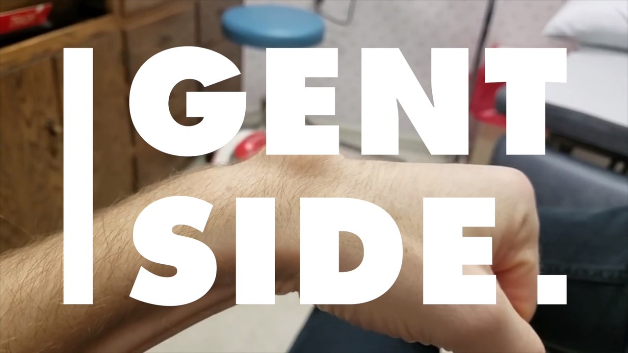 Wenn du so eine Beule am Handgelenk hast, solltest du dir Sorgen machen!