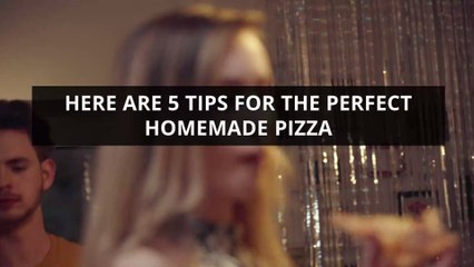 This 59-year-old delivers pizzas underwater for a living