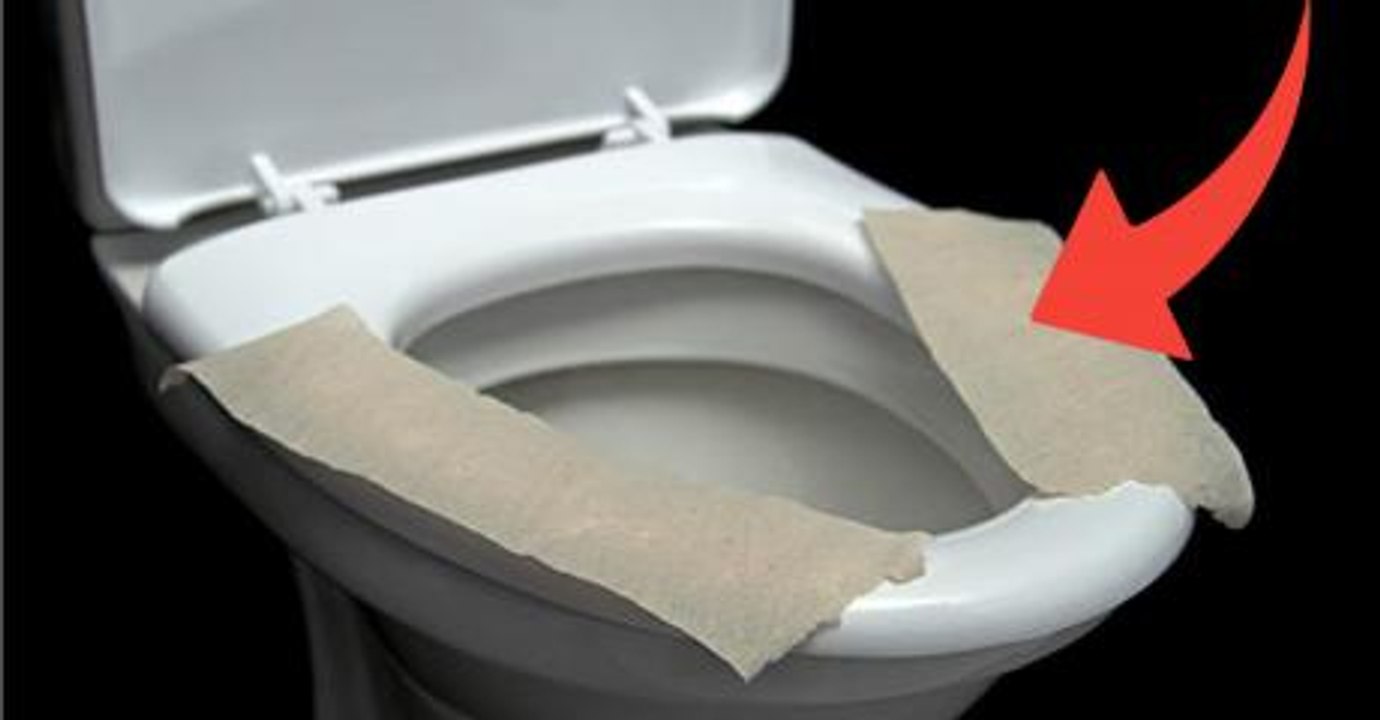 It Turns Out That Covering the Seat in Public Toilets Is Actually