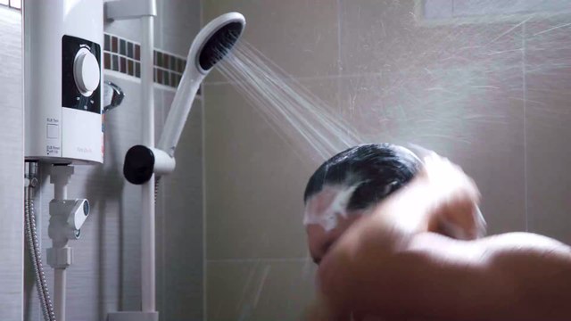 Diesen Fehler machen wir beim Waschen unserer Haare