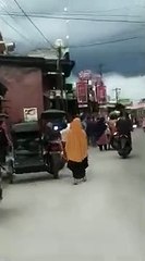 warga kesetrum tiang listrik