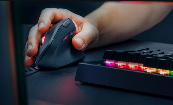 Souris verticale Trust Rexx : test et avis, ce qu'elle vaut en jeu !