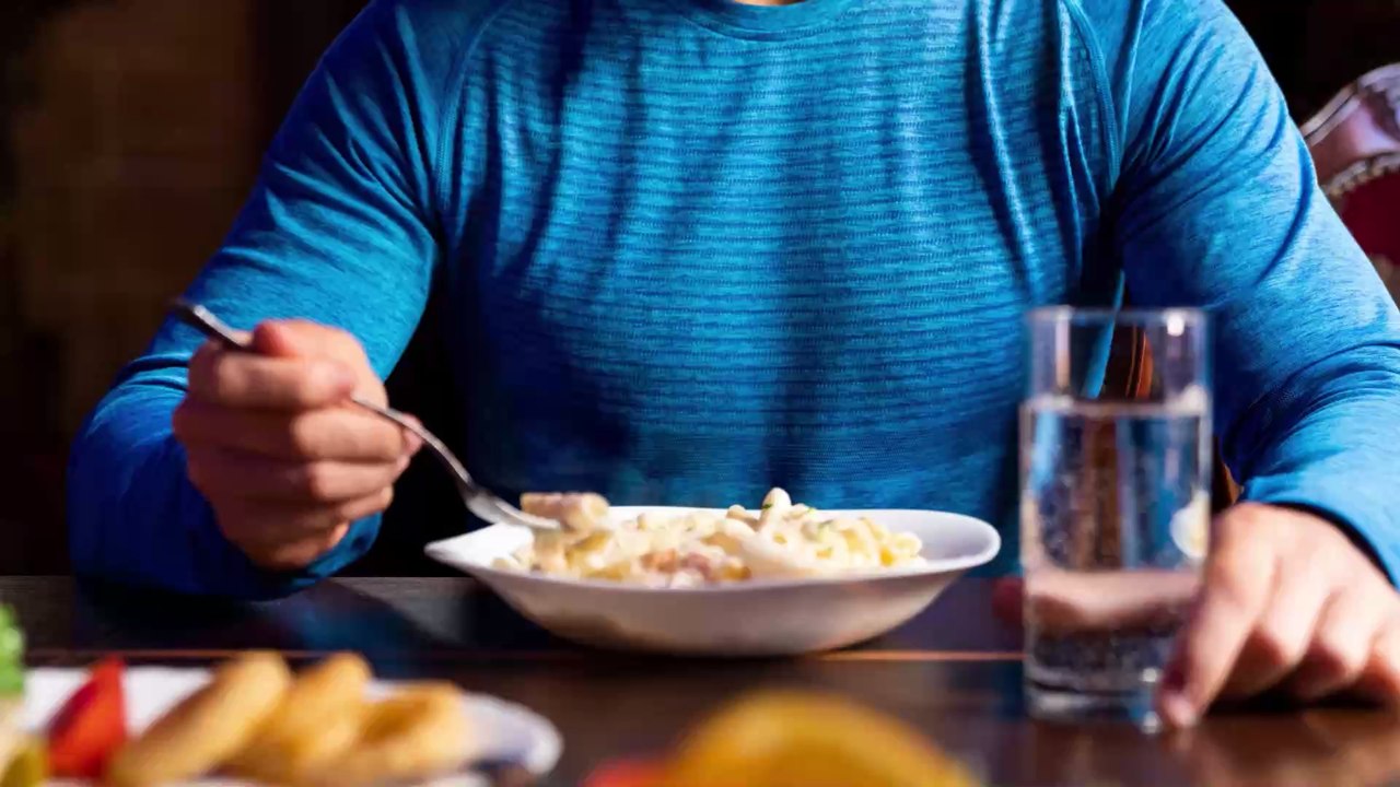 Ernährung: Wie und was sollte ich vor dem Training am besten essen?