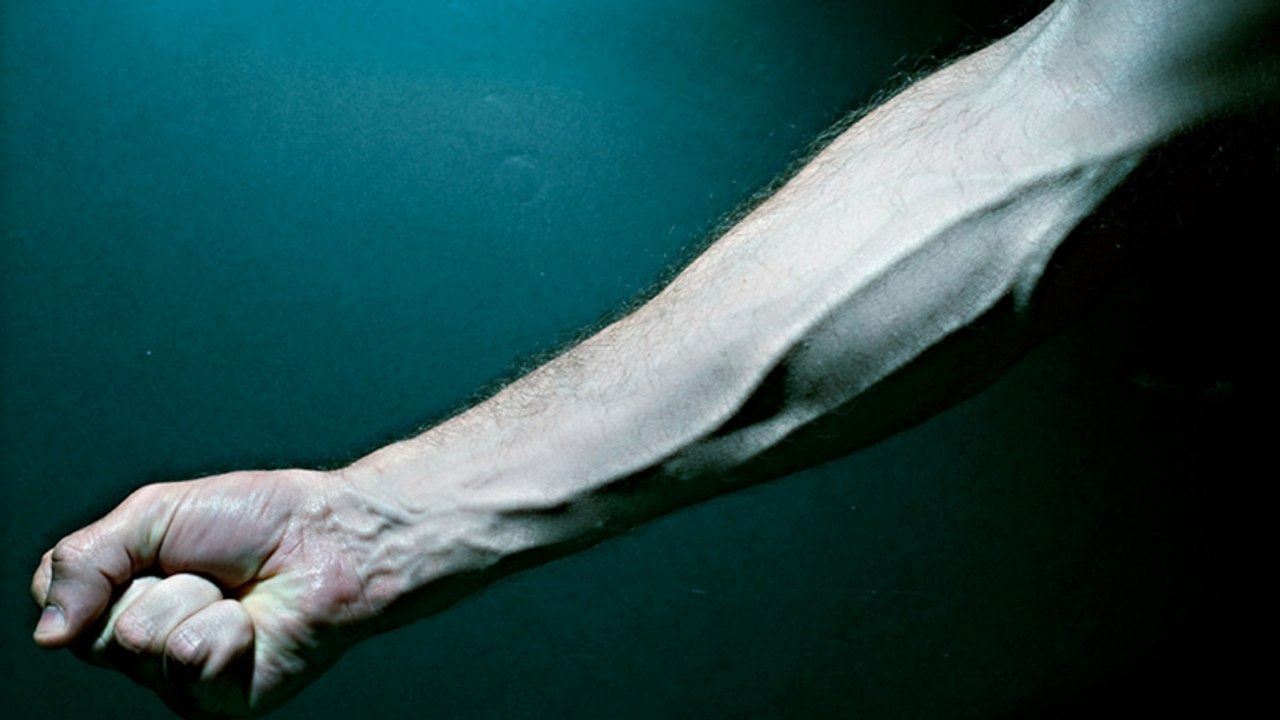 Farbenspiel: Darum sind Venen blau, obwohl unser Blut rot ist