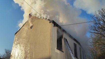 Une maison en feu à Marcinelle, rue du Cherbois