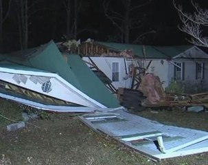 Deadly tornado rips through Alabama