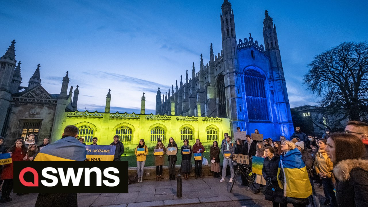 Hundreds gather outside Kings College, Cambridge, to protest against Ukraine war