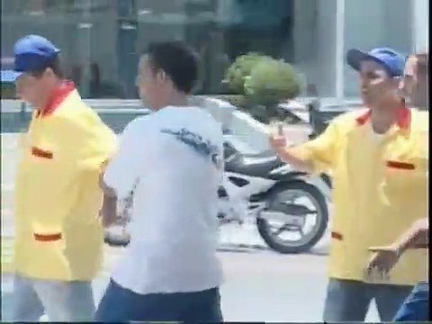 Chave no Lixo Pegadinha Programa Silvio Santos