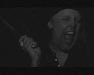 Metallica rocks to top of Billboard album chart.