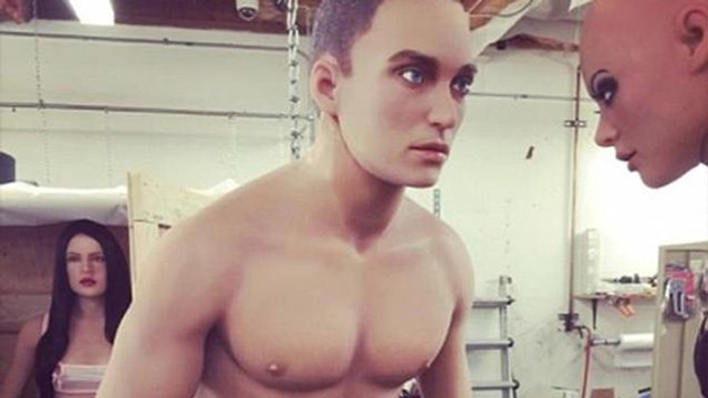 Umfrage bestätigt: Liebesroboter kommen bei Frauen ziemlich gut an