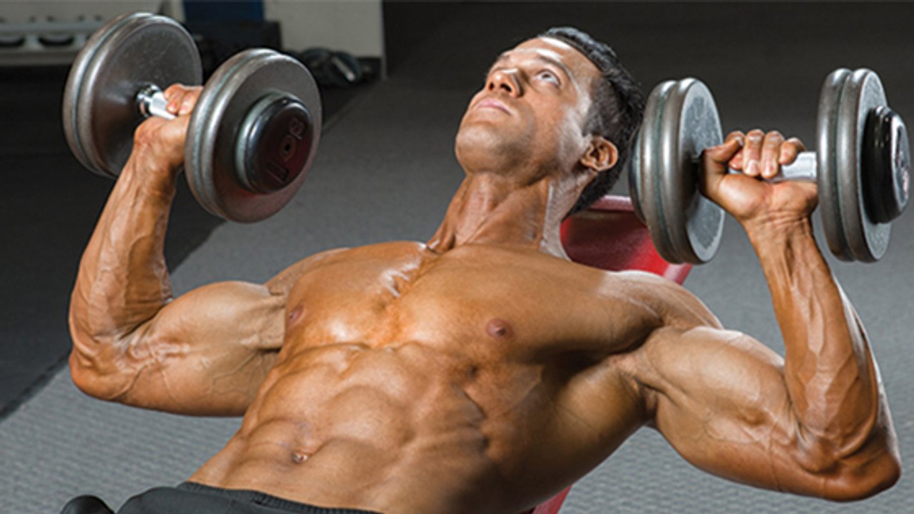 Bauchmuskeln aus Stahl: Experte zeigt genialen Trick