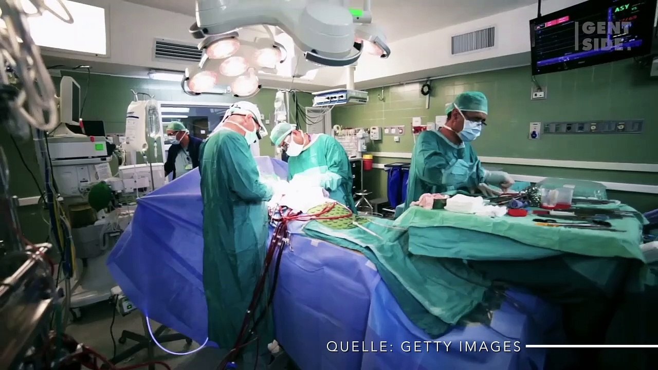 Brustverkleinerung: Als die Frau nach der OP aufwacht, traut sie ihren Augen nicht