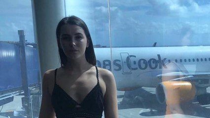 Zu freizügig für den Flieger: Crew lässt junge Urlauberin nicht an Bord