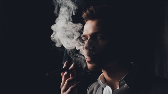 Nikotin dringt bis in die Neuronen vor: So verändert es unser Gehirn!