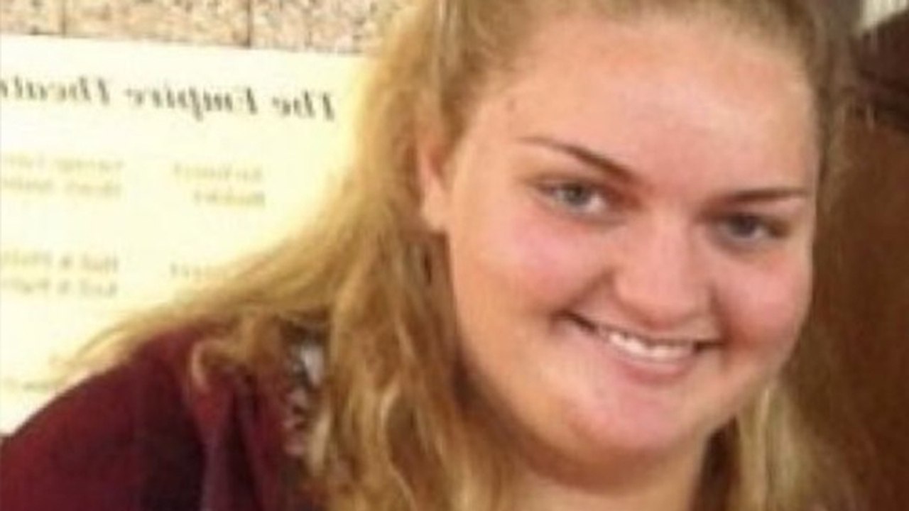 Teenager ist stark übergewichtig: Als sie abnimmt, verändert sie sich mehr als nur äußerlich